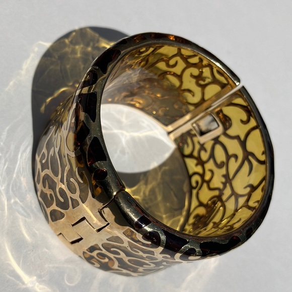 Angelique de Paris Gold over Sterling Silver & Resin Wide Bangle Bracelet - Picture 7 of 11